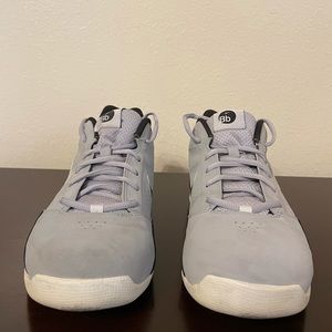 Low top Nike basketball shoes